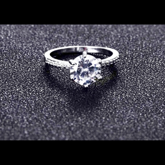 Cubic Zirconia 6 prong ring in sparkle and shine - Picture 4 of 5